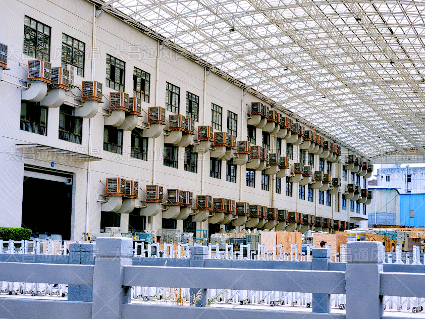 廠房太熱怎么降溫？車間降溫設(shè)備解決方案