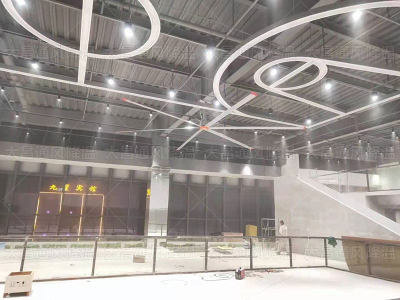 健身房用什么設(shè)備降溫比較合適？這款設(shè)備你一定要知道！