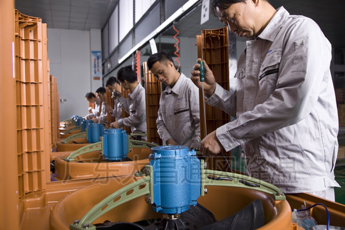 環(huán)?？照{(diào)生產(chǎn)線