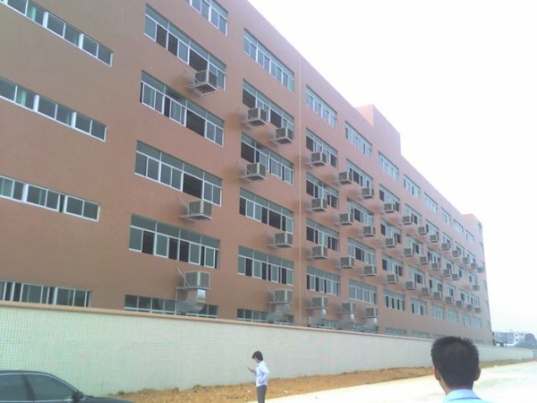 潤東方環(huán)?？照{(diào)讓廠房車間進入避暑模式